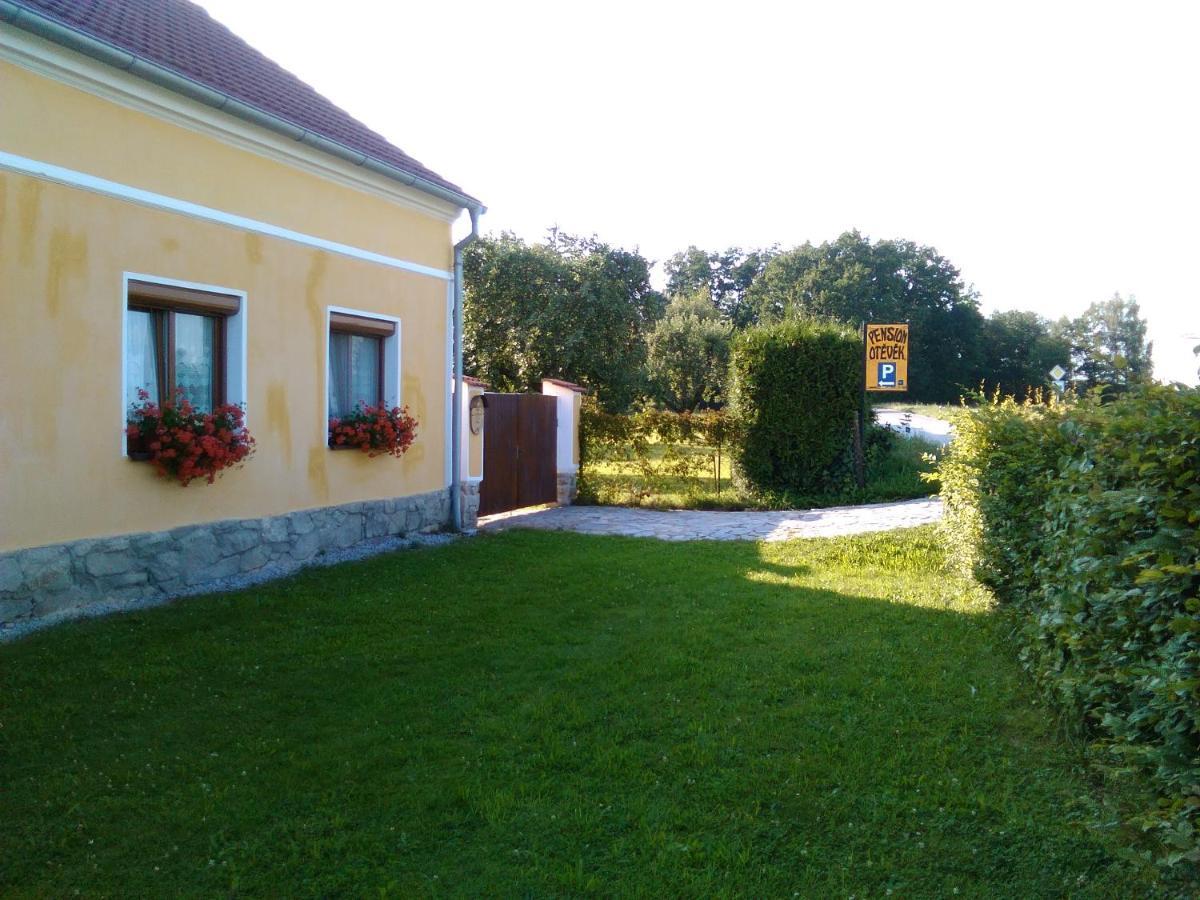 Pension Otevek Trhove Sviny ภายนอก รูปภาพ